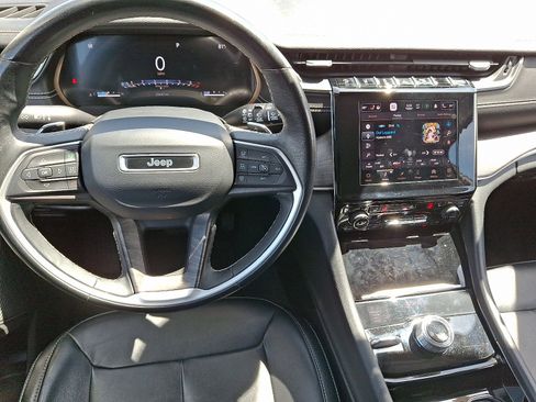 Used 2021 Jeep Grand Cherokee L Limited image 12