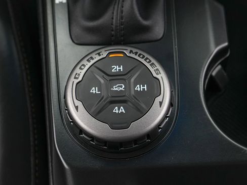 Certified 2025 Ford Bronco Badlands AWD/4WD image 20