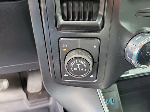 Used 2022 Ford F150 Raptor image 23