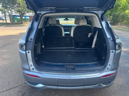 Used 2023 Buick Enclave Avenir w/ Avenir Technology Package FWD image 28