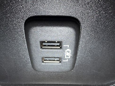Used 2024 Chevrolet Equinox LT FWD image 34