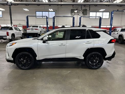 Certified 2024 Toyota RAV4 SE w/ Convenience Package image 2