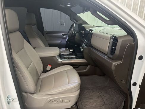 Used 2023 GMC Sierra 1500 SLT w/ SLT Premium Package image 42