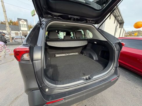 Used 2023 Toyota RAV4 XLE image 15