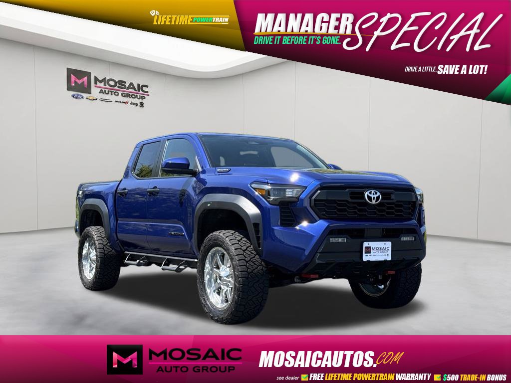 Used 2025 Toyota Tacoma TRD Off-Road AWD/4WD image 1