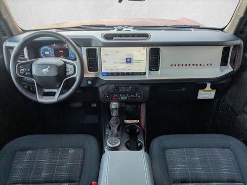New 2025 Ford Bronco Heritage Edition image 13