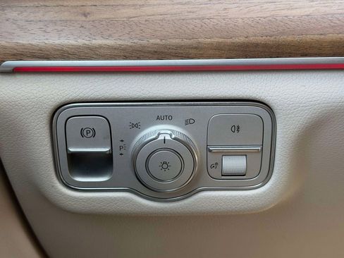Used 2023 Mercedes-Benz GLE 350 4MATIC image 24