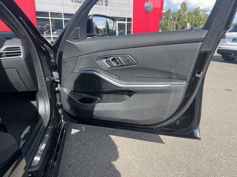 Used 2025 BMW 330i xDrive Sedan image 26