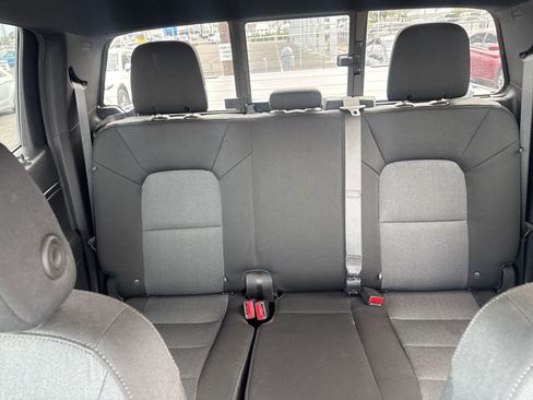 Used 2023 Chevrolet Colorado Trail Boss w/ Technology Package image 26