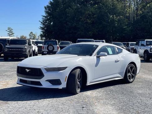 Used 2025 Ford Mustang Coupe RWD image 24