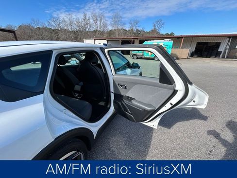 Used 2025 Kia K4 EX image 19