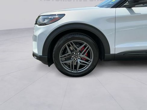 Certified 2026 Ford Explorer ST w/ Sun And Sound Package AWD/4WD image 9