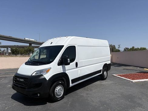 Used 2025 RAM ProMaster 3500 w/ Convenience Group image 2