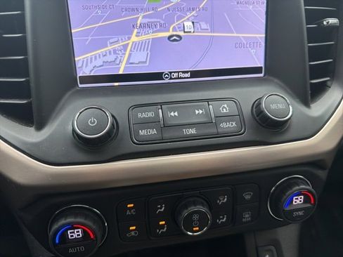 Used 2018 GMC Acadia Denali w/ Technology Package image 51