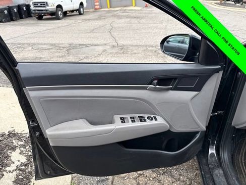Used 2020 Hyundai Elantra SEL FWD image 20