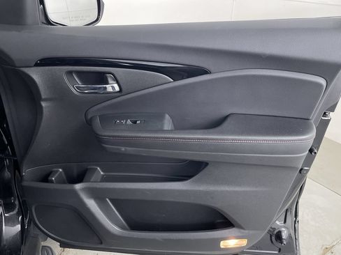 Used 2020 Honda Pilot Black Edition image 25