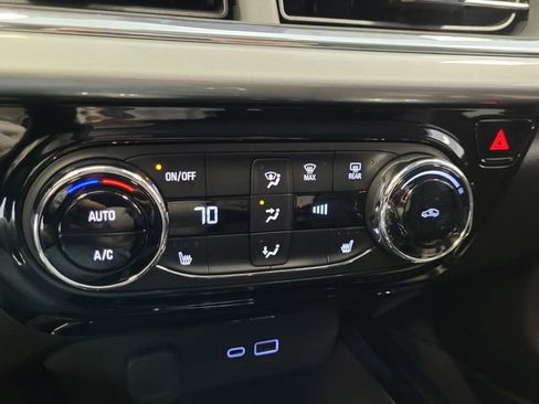 New 2026 Chevrolet Trax LT w/ Driver Confidence Package image 18