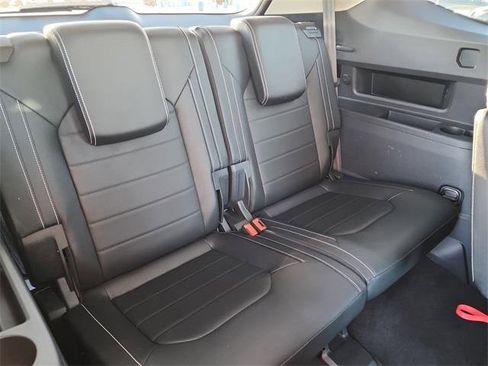 Used 2024 Volkswagen Atlas SEL image 19