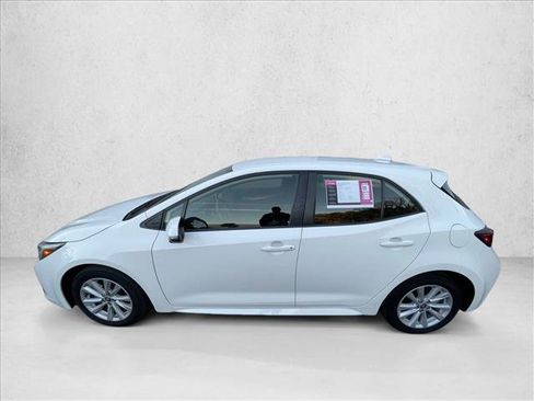 Used 2024 Toyota Corolla SE image 3