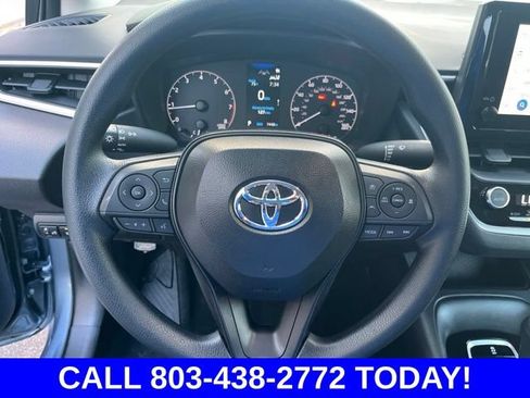 Used 2025 Toyota Corolla LE w/ Convenience Package FWD image 18