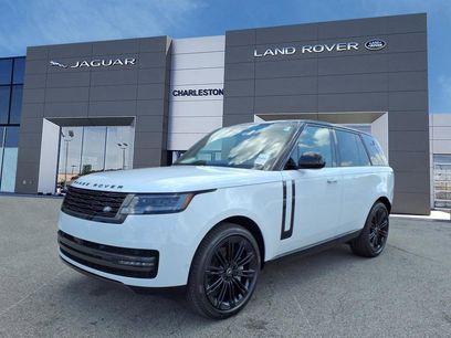 New 2025 Land Rover Range Rover SE