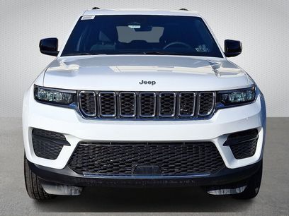 New 2025 Jeep Grand Cherokee Laredo X w/ Luxury Tech Group I
