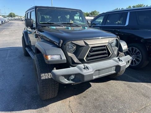 Used 2020 Jeep Wrangler Unlimited Sport AWD/4WD image 2