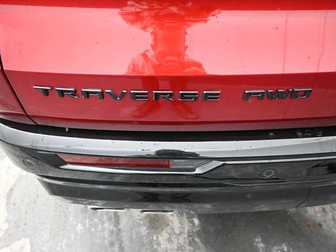 Used 2024 Chevrolet Traverse RS w/ LPO, Floor Liner Package AWD/4WD image 28