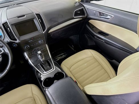 Used 2018 Ford Edge SEL w/ Equipment Group 201A image 25