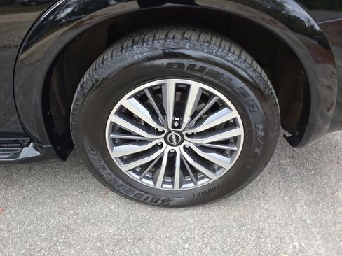 Used 2024 Nissan Armada SL w/ Captain's Chairs Package image 16