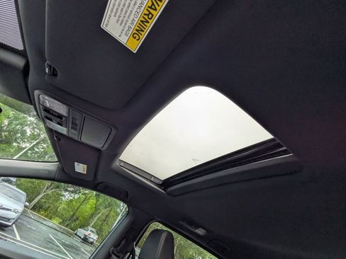 Used 2025 Honda Odyssey Sport-L image 16