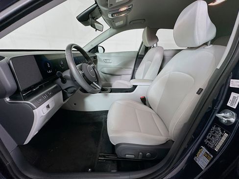 Used 2025 Hyundai Kona SEL FWD image 13