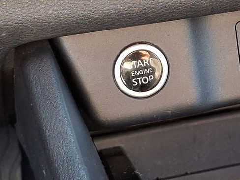 Used 2023 Nissan Rogue SV image 25