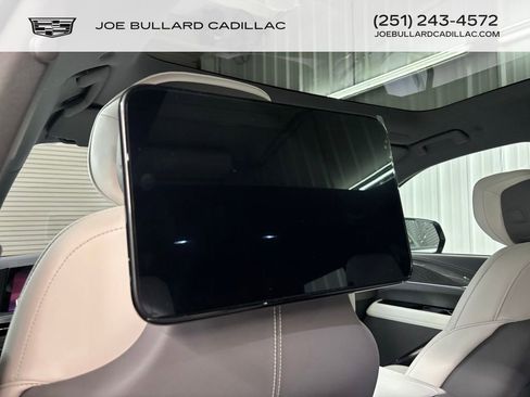 New 2026 Cadillac Escalade IQL Luxury image 19