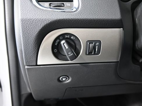 Used 2016 Dodge Durango R/T w/ Technology Group image 25