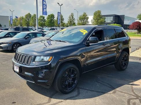 Used 2015 Jeep Grand Cherokee Altitude AWD/4WD image 3
