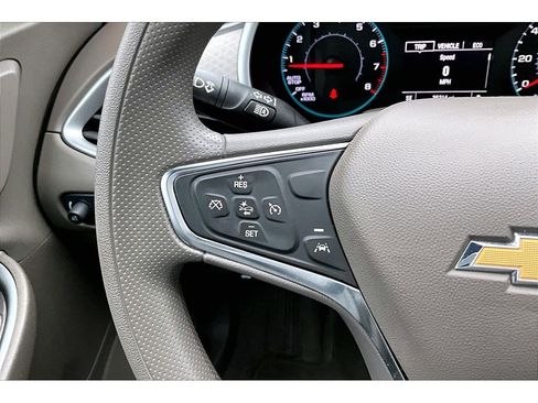 Used 2025 Chevrolet Malibu LT image 25