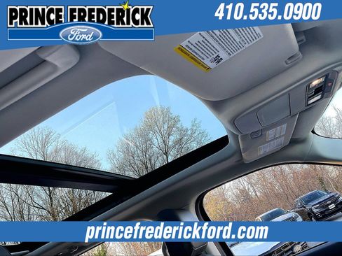 Used 2025 Ford Expedition Active image 21