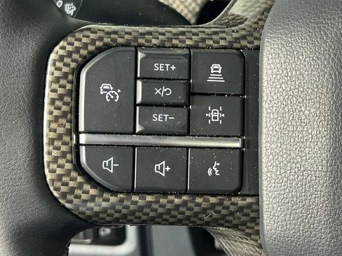 Used 2025 Ford F150 Lariat w/ Equipment Group 502A High AWD/4WD image 32