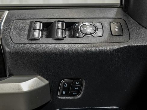 Used 2022 Ford F350 Lariat w/ Lariat Ultimate Package AWD/4WD image 43