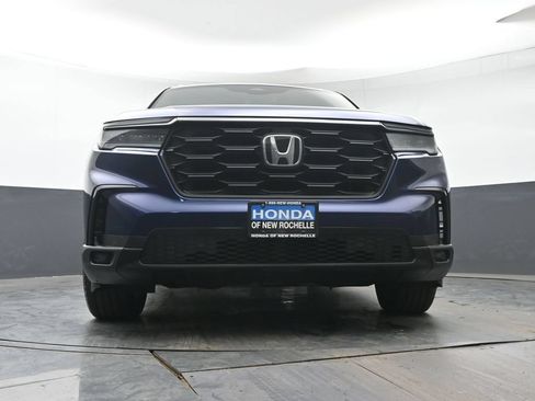 Used 2023 Honda Pilot Sport image 35