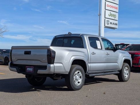Used 2021 Toyota Tacoma SR image 5