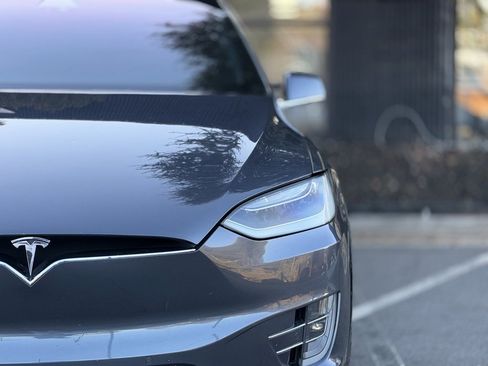 Used 2017 Tesla Model X P100D image 5