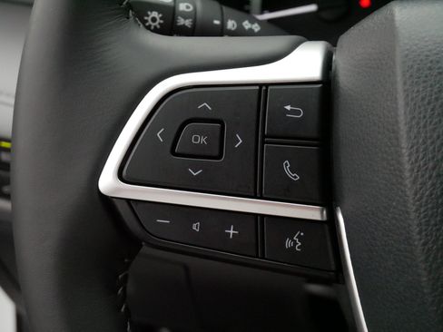 Certified 2026 Toyota Highlander XLE AWD/4WD image 27