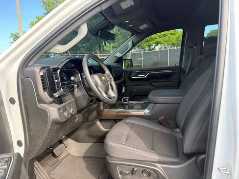 Used 2024 Chevrolet Silverado 1500 LT w/ Protection Package RWD image 9