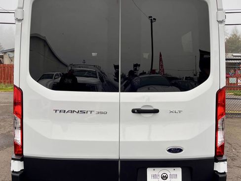 Used 2023 Ford Transit 350 XLT image 3