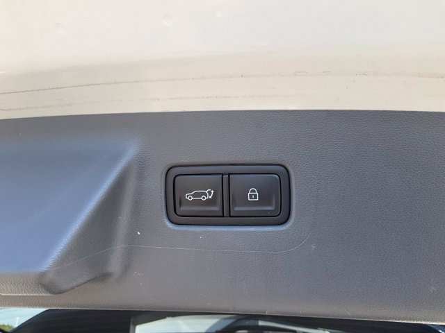Used 2025 Hyundai Santa Fe SEL FWD image 18