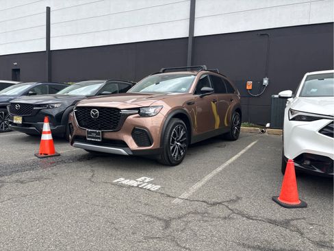 Used 2025 MAZDA CX-70 Plug-In Hybrid w/ Premium Plus image 1