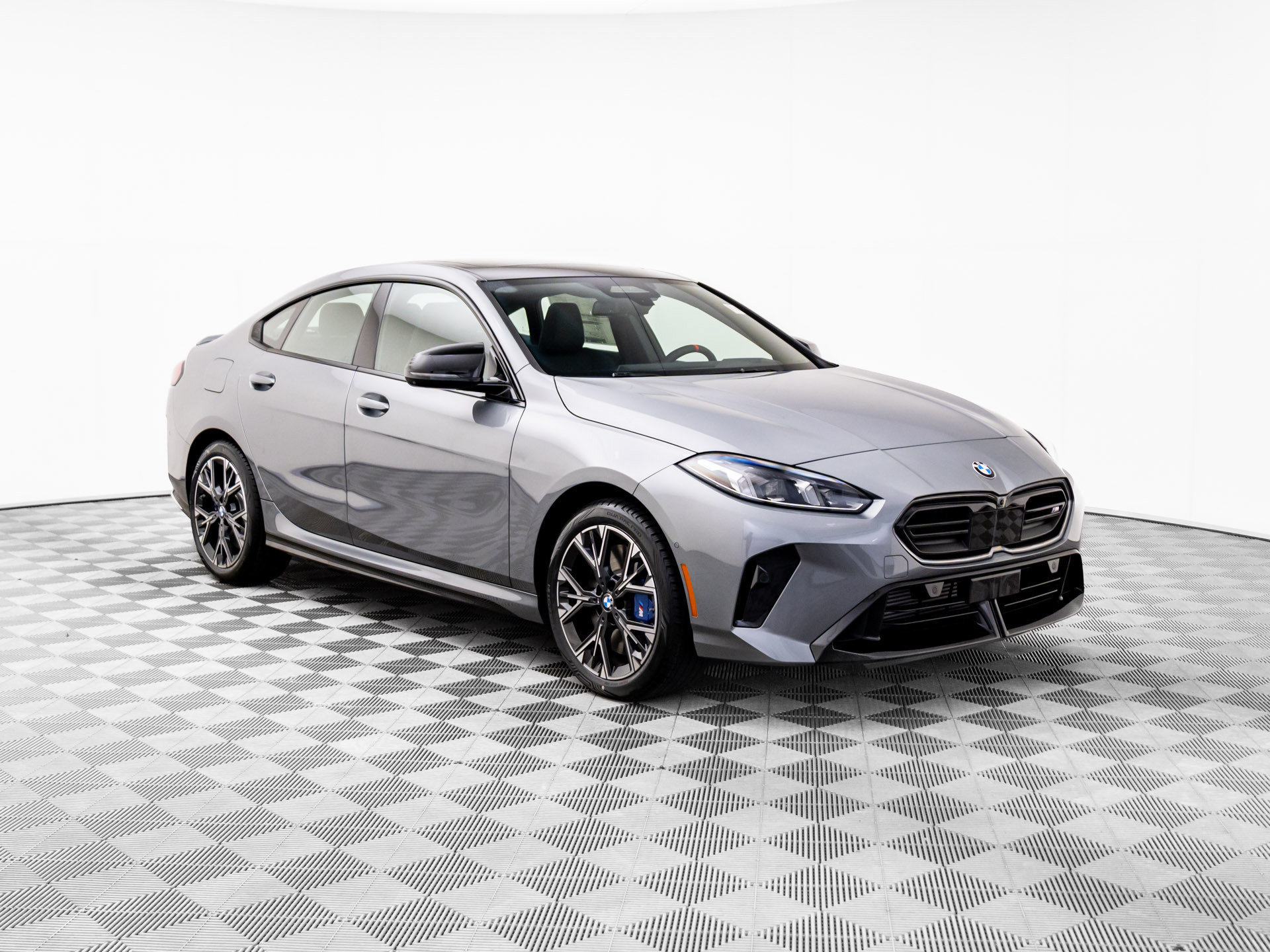 Used 2026 BMW M235i xDrive w/ Technology Package AWD/4WD image 8