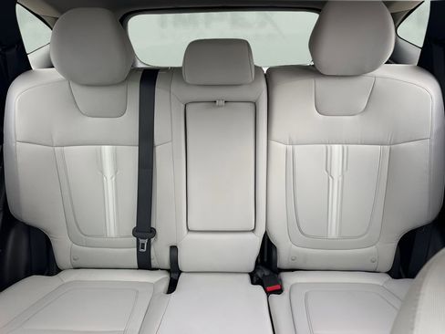 Used 2025 Hyundai Tucson SEL image 11